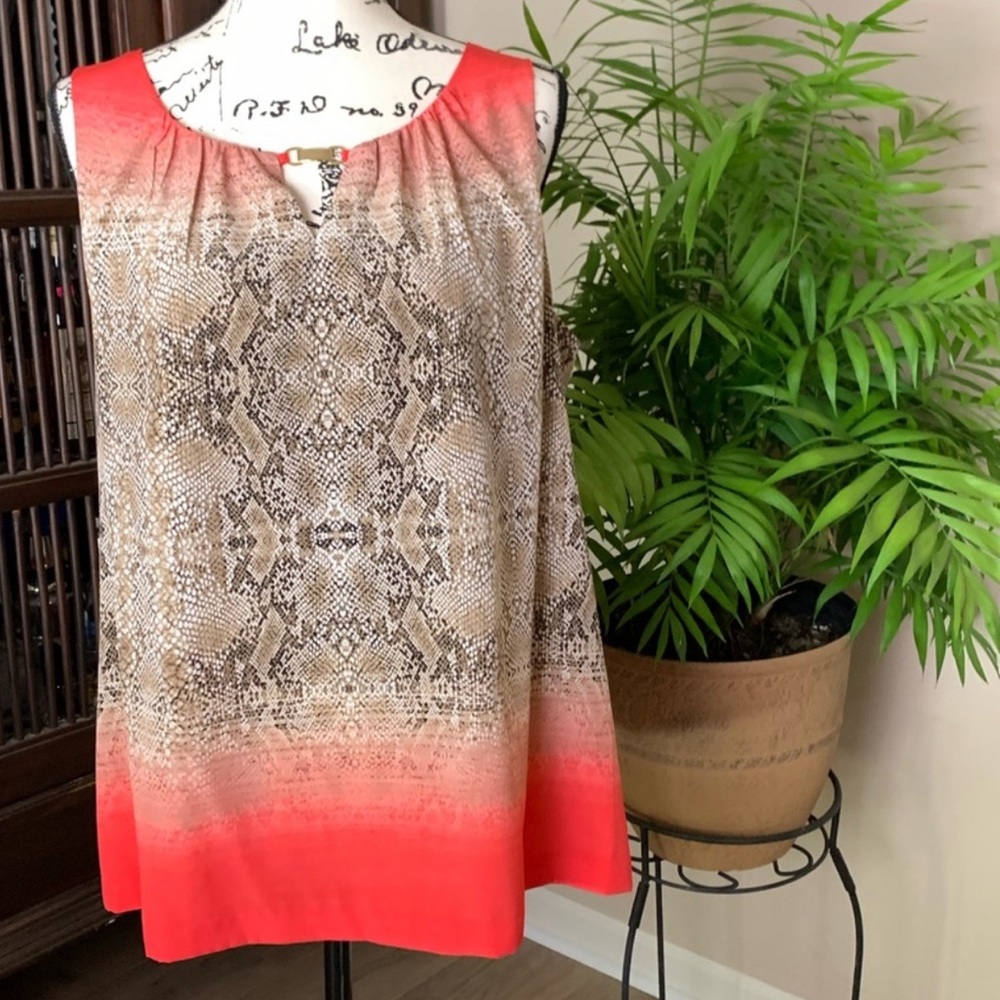 Dana Buchman like new sleeveless top